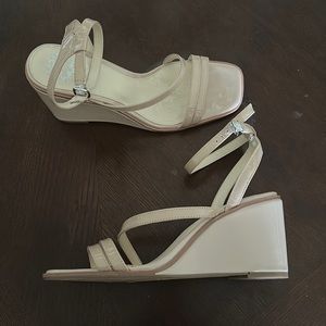 Vince Camuto wedge sandals! Mother’s Day Special Price Drop!!!